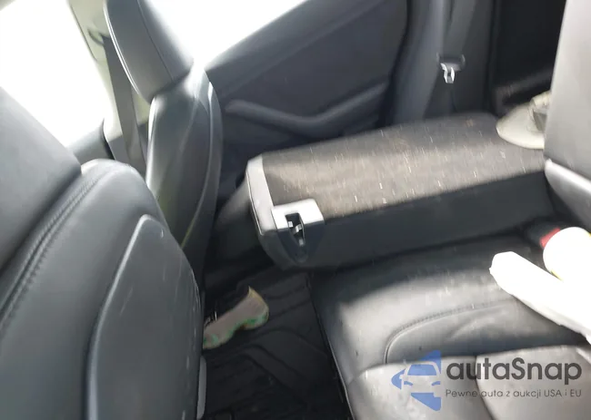 5YJ3E1EA1PF613424: 43335601