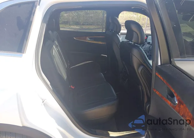 2LMPJ8LR6HBL37142: 43337231