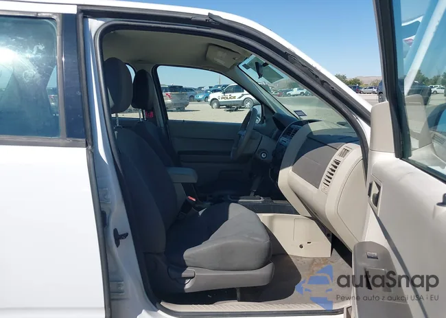 1FMCU92ZX8KA78525: 43336347