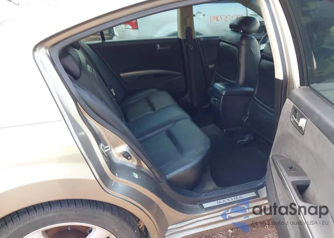 1N4BA41E14C903792: 43337841