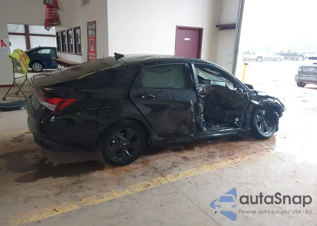 KMHLS4AG9NU349020: 43338040