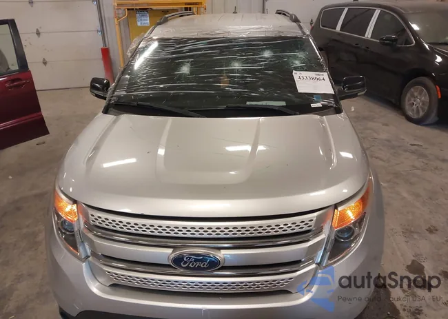 1FMHK7D86CGA55744: 43338064