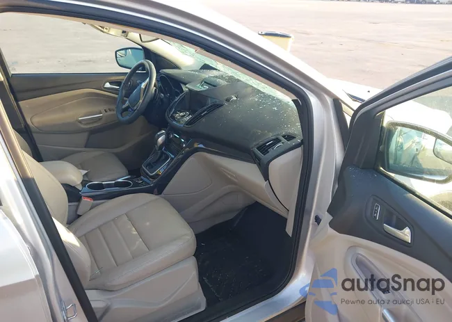 1FMCU9J92EUA28591: 43338189