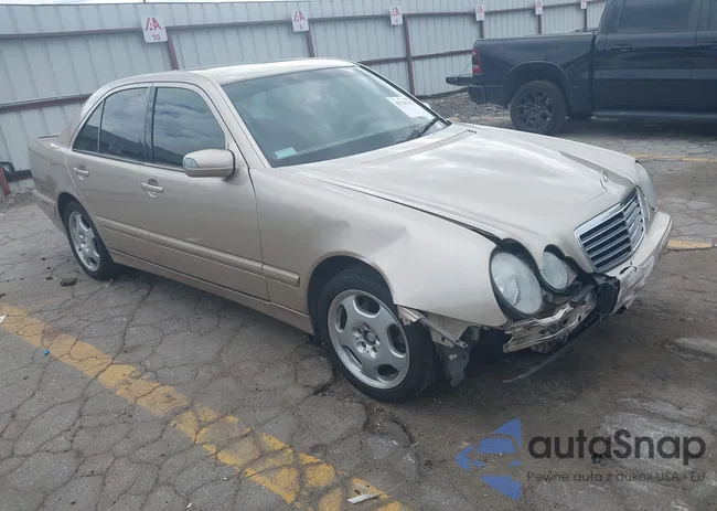 WDBJF70J41X057815: 43338222