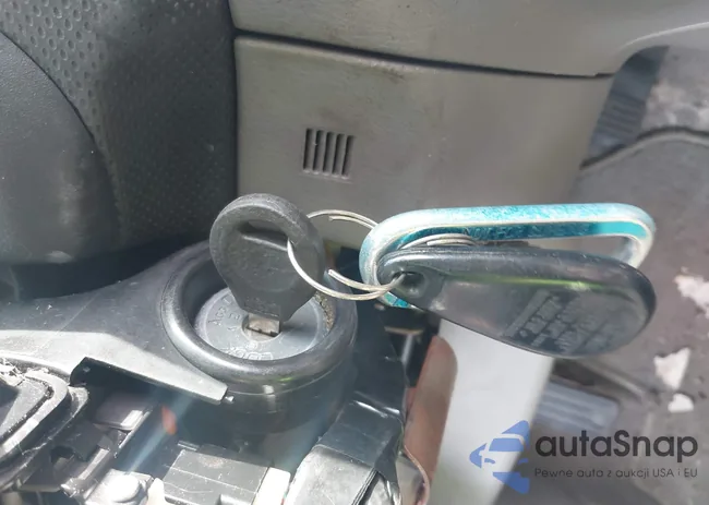 JF1SG63647H704940: 43338248