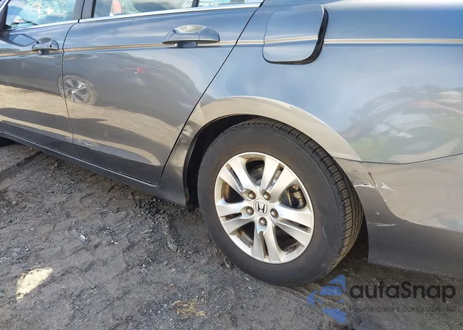 1HGCP26459A177697: 43338268