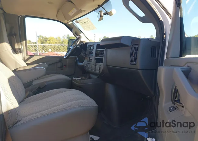 1GTW7AFG1K1325575: 43338281