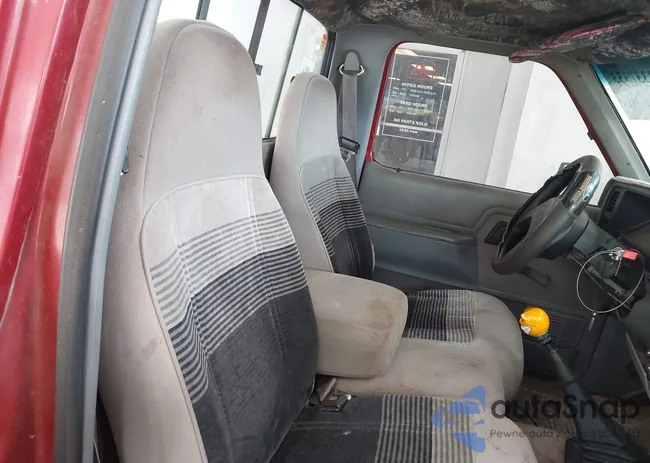 1FTCR10X7NTA24887: 43337333