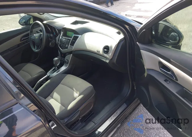 1G1PA5SH9E7479991: 43338783