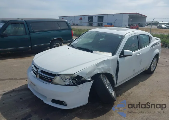 1C3CDZCG8DN709352: 43338881