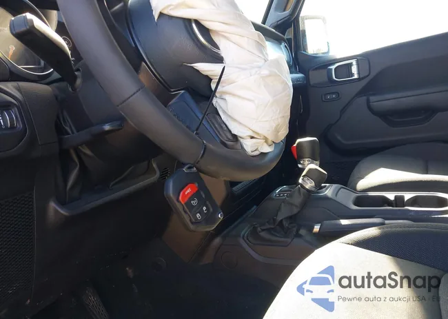 1C4HJXDG6PW520761: 43339201