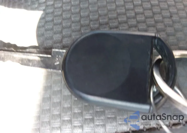 1FTMF1CM8CFB21879: 43338573