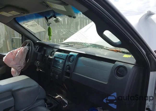 1FTMF1CM8CFB21879: 43338573