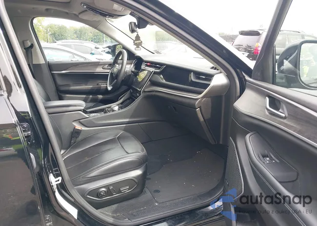 1C4RJYB67PC624035: 43339909