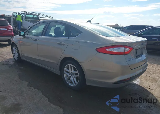 3FA6P0HD4FR243726: 43339938