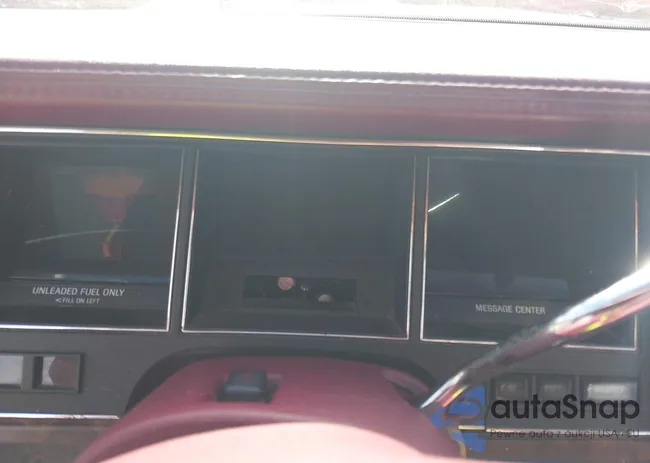 1LNCM82W1MY608209: 43340180