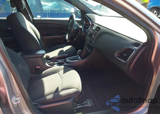 1C3CCBAB1EN211156: 43339541