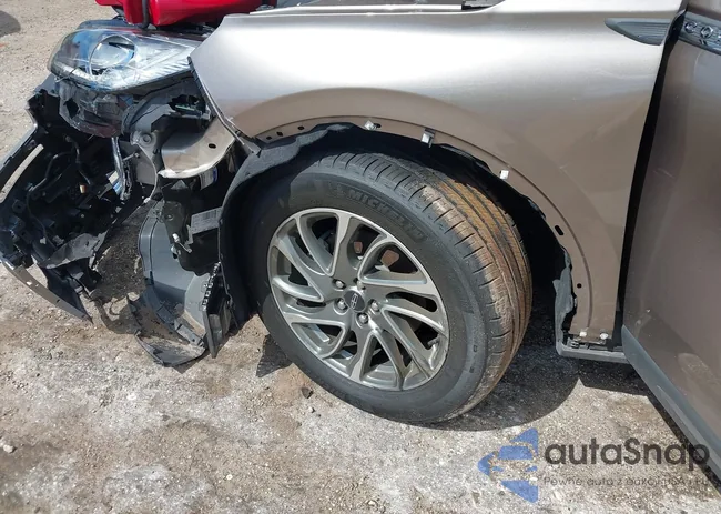 5LMCJ1C97LUL26121: 43339564