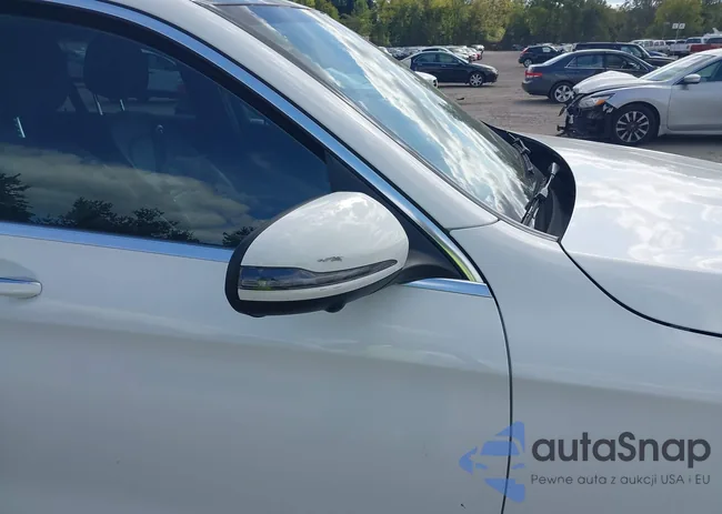 W1N0G8EB1LF806945: 43340848