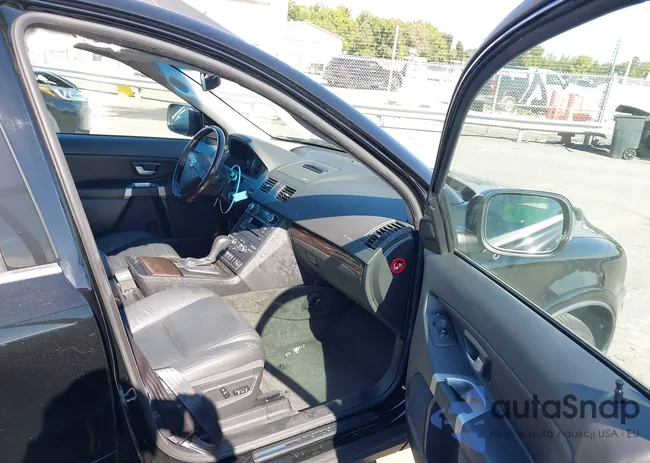 YV4982CZ5A1558005: 43340455