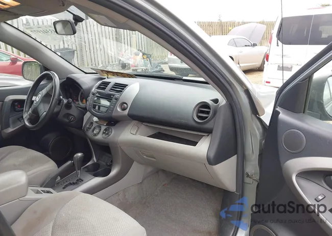 JTMBD31V775079737: 43341977