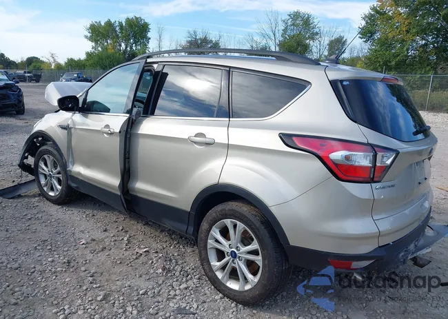 1FMCU9GD1JUB82215: 43342211