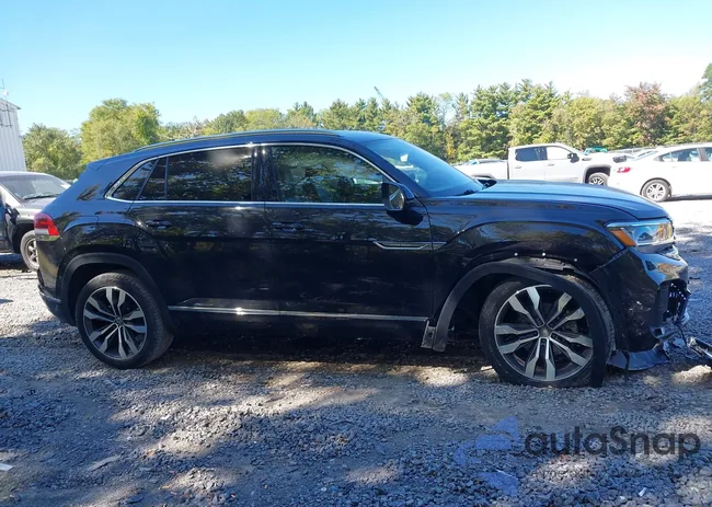 1V2FE2CA3PC226567: 43341358