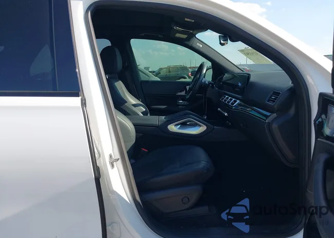 4JGFB5KB9MA571174: 43341563