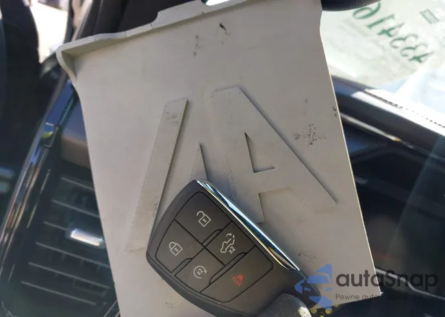 1GTUUEE83PZ209403: 43341611