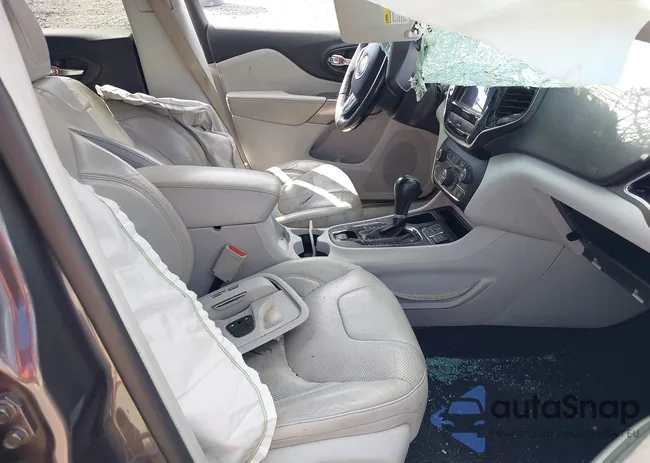 1C4PJLDB9KD144022: 43341665