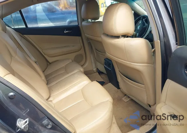 1N4AA5AP3BC834958: 43343062