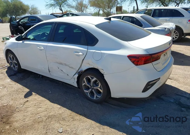 3KPF24AD9ME277580: 43342318