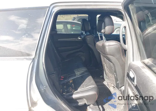 1C4RJFLG3JC390723: 43342603