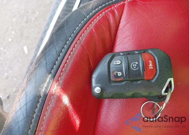 1C4HJXEG7JW174936: 43343701