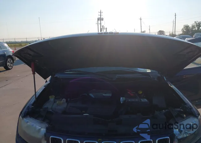 1C4NJDBB7GD779148: 43343725