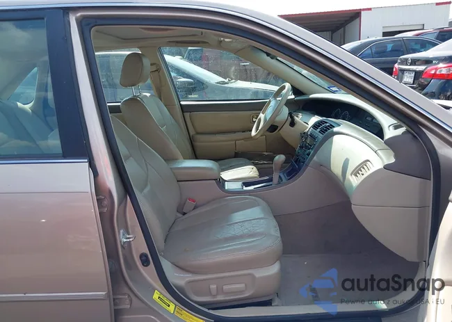 4T1BF28BX1U191795: 43344095