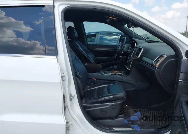 1C4RJFBG0FC243123: 43344182