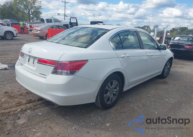 1HGCP2F68BA061479: 43343358