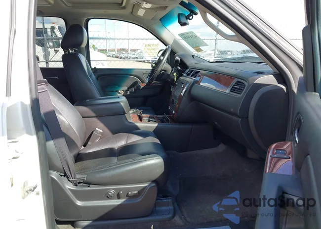 1GNSCCE09DR357731: 43343449