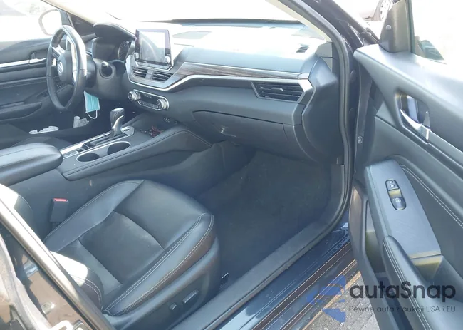 1N4BL4EV6KC243461: 43344872