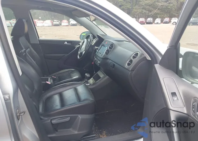 WVGAV7AX7AW537422: 43344326