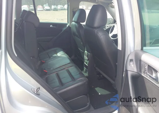 WVGAV7AX7AW537422: 43344326