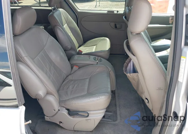 2B8GP74L52R689996: 43344475