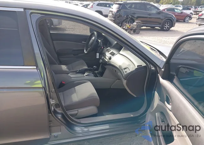 1HGCP26428A038545: 43344544