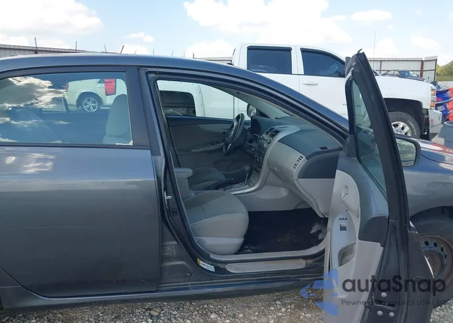 2T1BU4EE4BC737686: 43344598