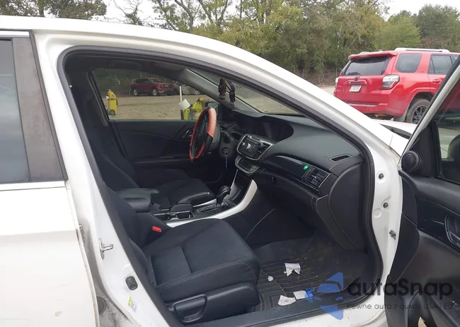 1HGCR2F59FA005641: 43345702