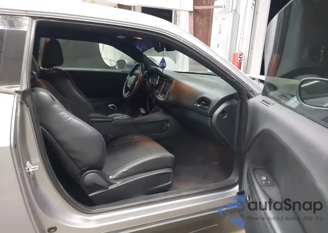 2C3CDZAG1JH144904: 43345739