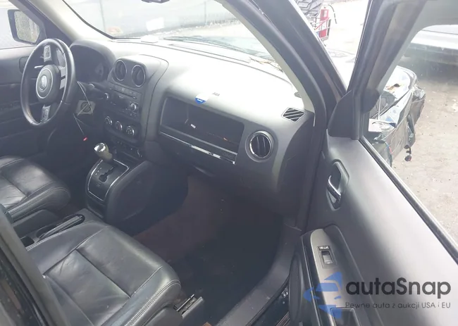 1C4NJRFB1FD258514: 43345810