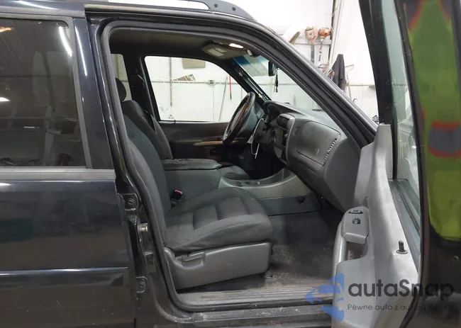 1FMZU77E32UD15064: 43346260