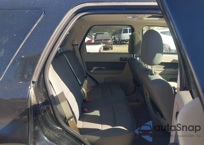 1FMCU9DGXAKA41749: 43345473